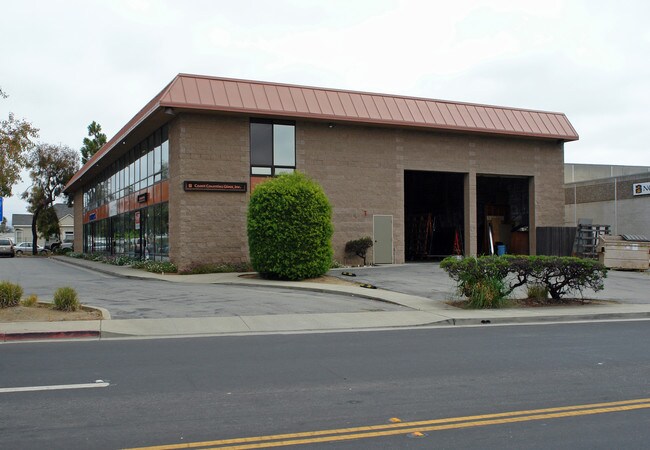 Plus de détails pour 3 Hangar Way, Watsonville, CA - Bureau à louer