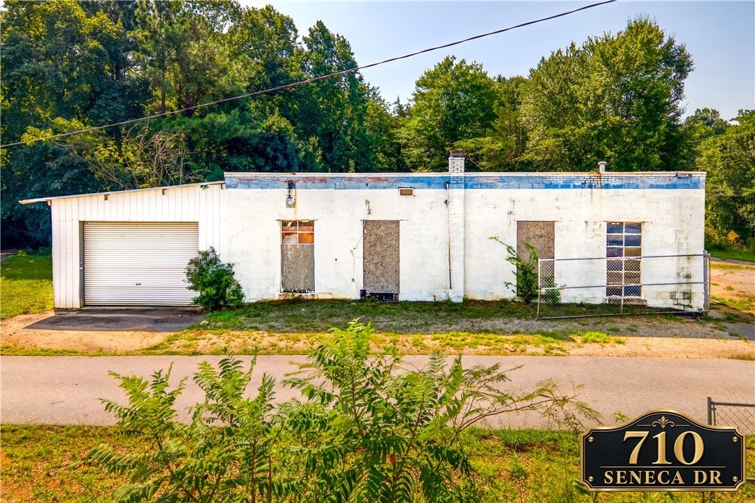 710 Seneca Rd, Seneca, SC for sale Primary Photo- Image 1 of 18