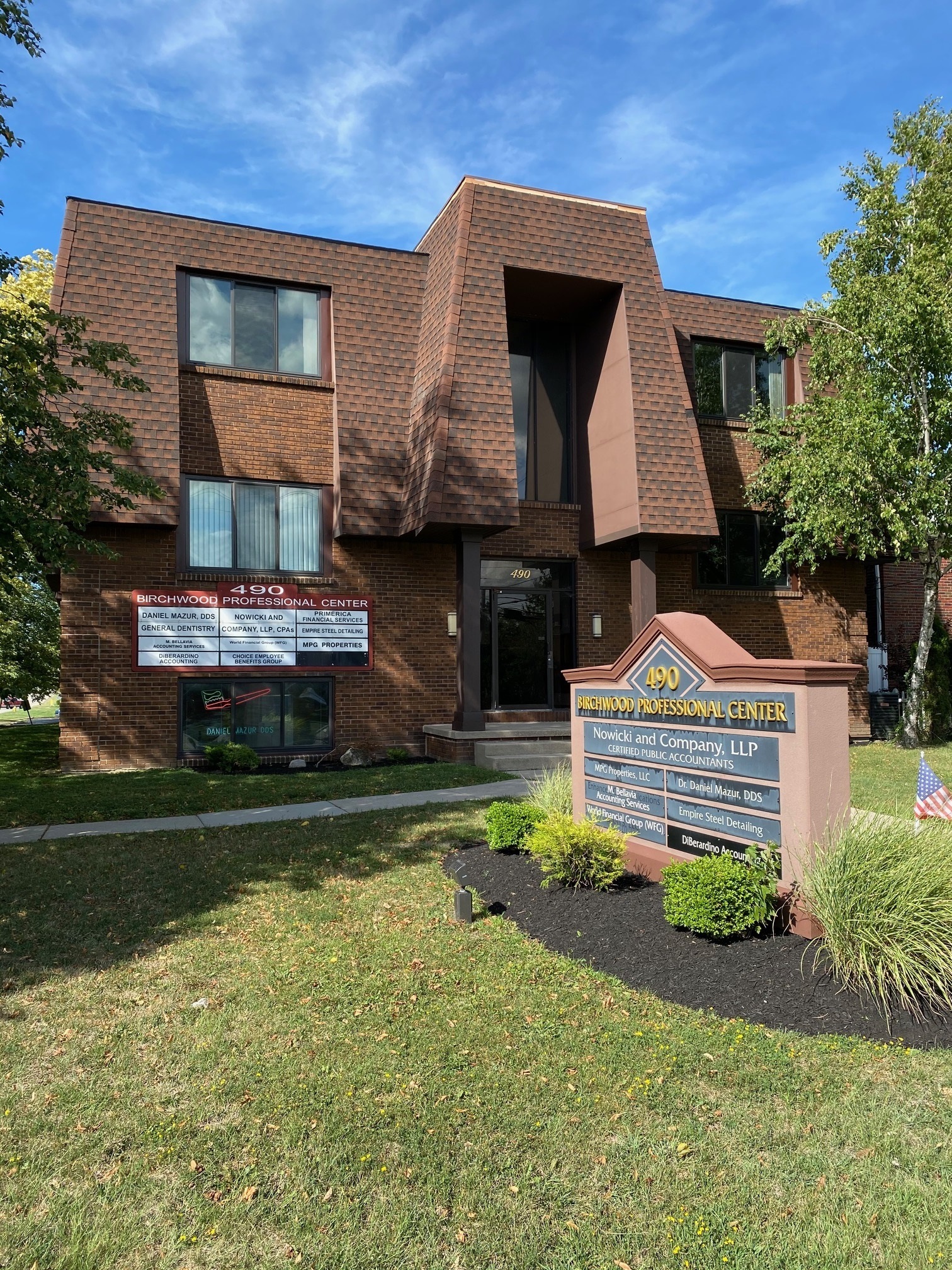 490 Center Rd, West Seneca, NY à vendre Photo du bâtiment- Image 1 de 1