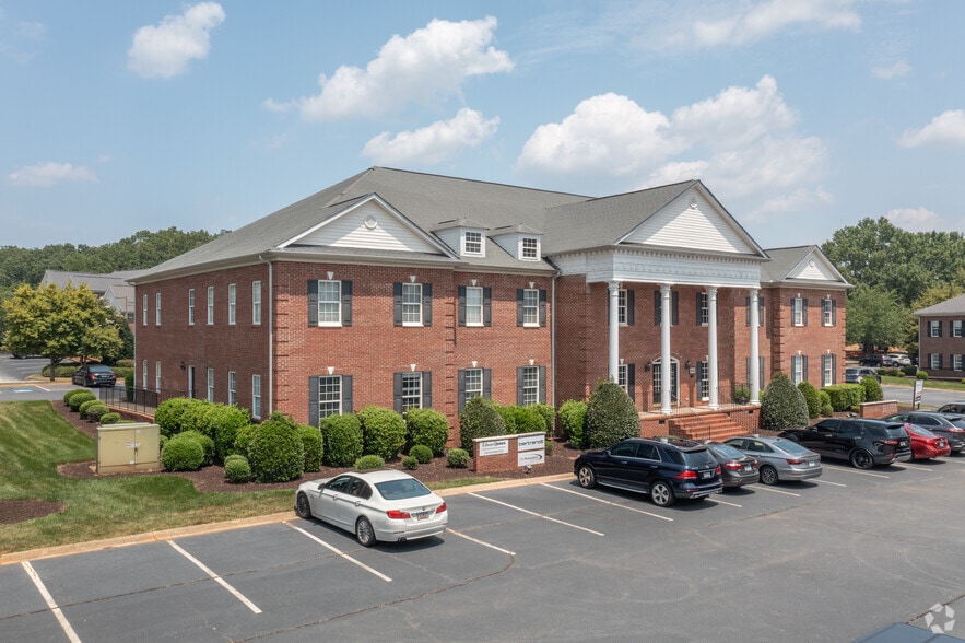 3453 Pelham Rd, Greenville, SC for lease - Building Photo - Image 3 of 7