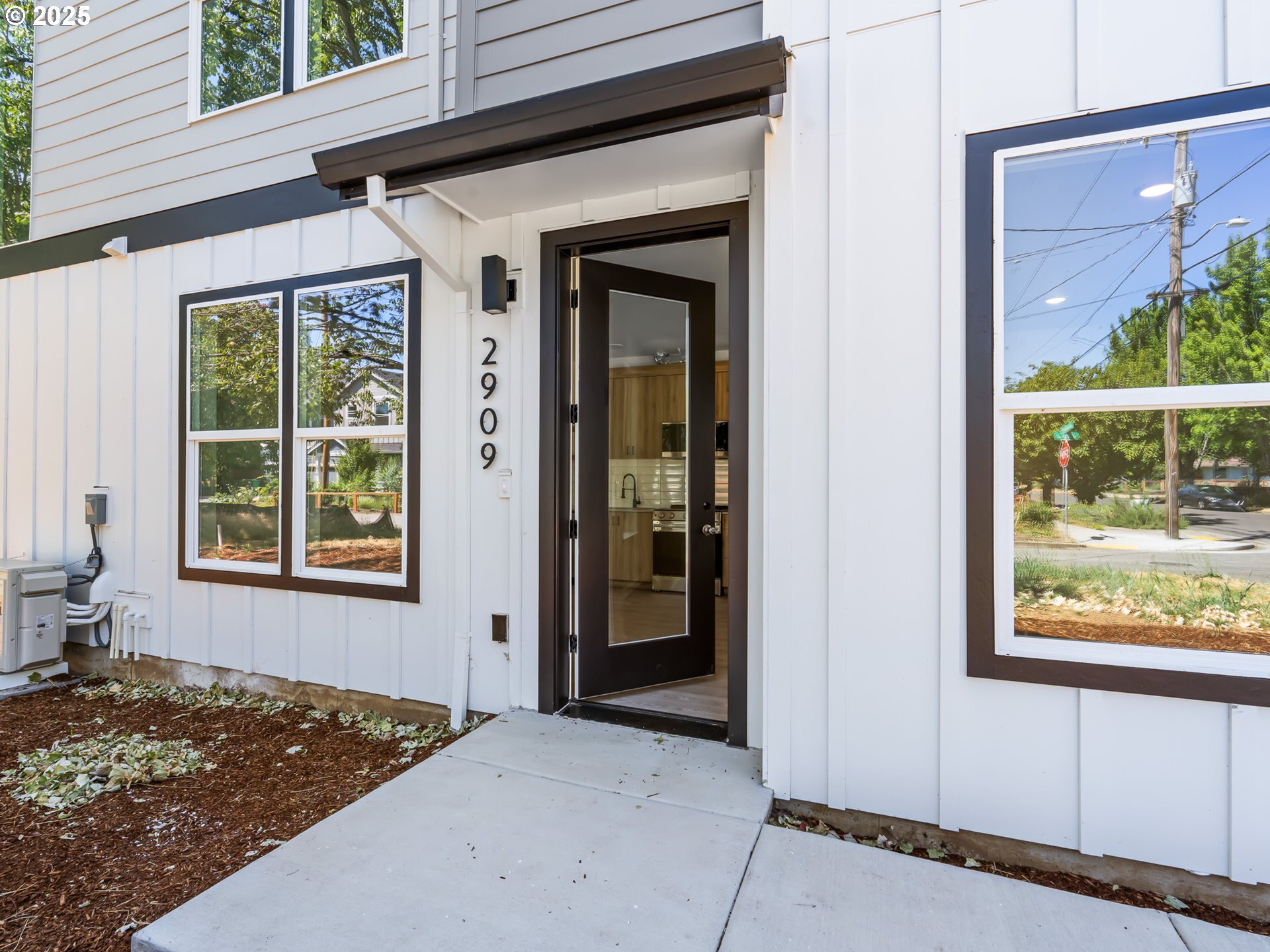 2901 73rd Ave, Portland, OR à vendre Photo principale- Image 1 de 11