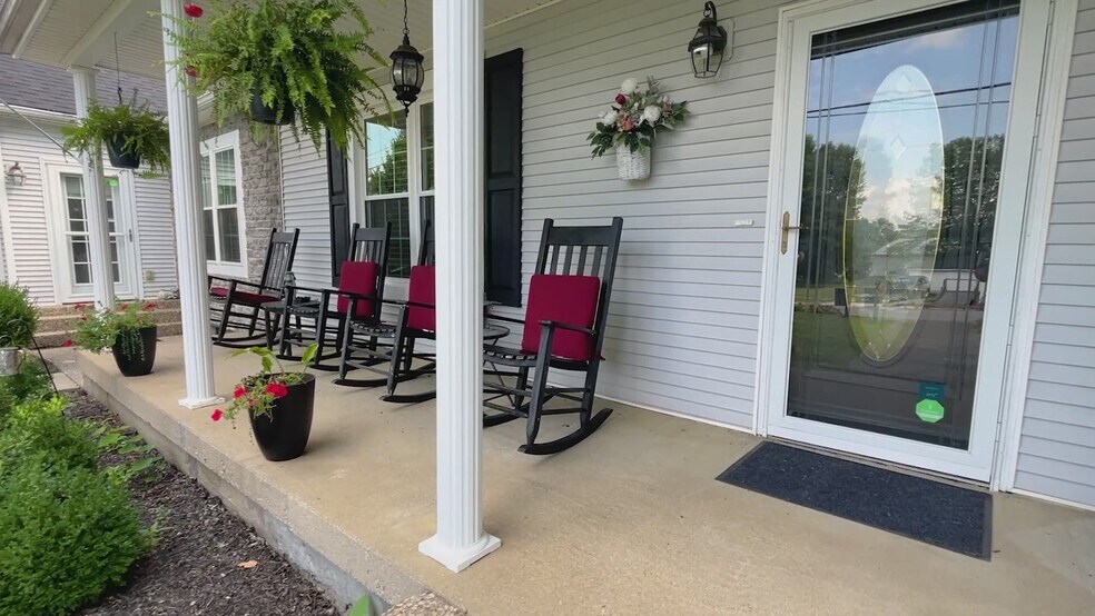 110 Holy Cross Rd, Loretto, KY à vendre - Vidéo sur l’inscription commerciale - Image 2 de 94