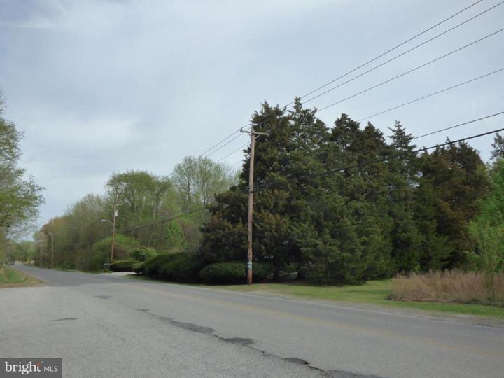 150 Penns Grove Auburn, Penns Grove, NJ à vendre - Photo du bâtiment - Image 3 de 8