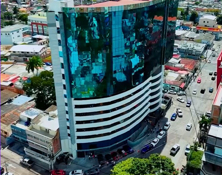 Bureau dans 401 Avenida Republica De Panama, Tegucigalpa, Avenida Republica De Panama à vendre - Photo du bâtiment - Image 2 de 11