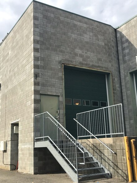 5925 School Ave, Richmond, VA à louer - Photo du bâtiment - Image 3 de 9