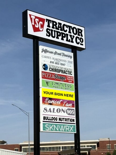 901-925 W Highway 92, Kearney, MO à louer - Photo du bâtiment - Image 3 de 3