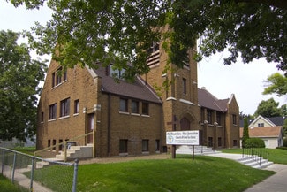 More details for 1527 N Astor St, Milwaukee, WI - Specialty for Sale