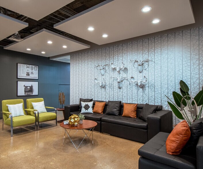 2727 Lyndon B Johnson Fwy, Farmers Branch, TX à louer - Photo intérieure - Image 1 de 5