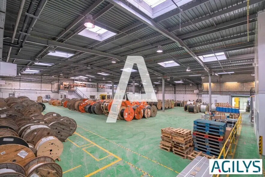 Flex dans Palaiseau à louer - Photo du bâtiment - Image 1 de 11