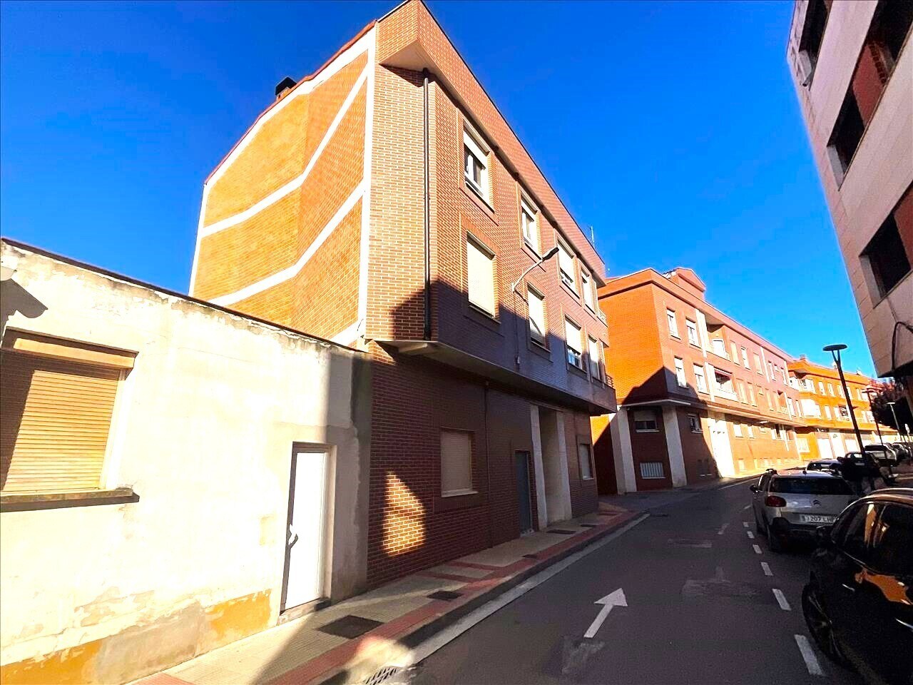 Calle Anastasio Mateo, Villamediana de Iregua, La Rioja à vendre Photo du bâtiment- Image 1 de 15