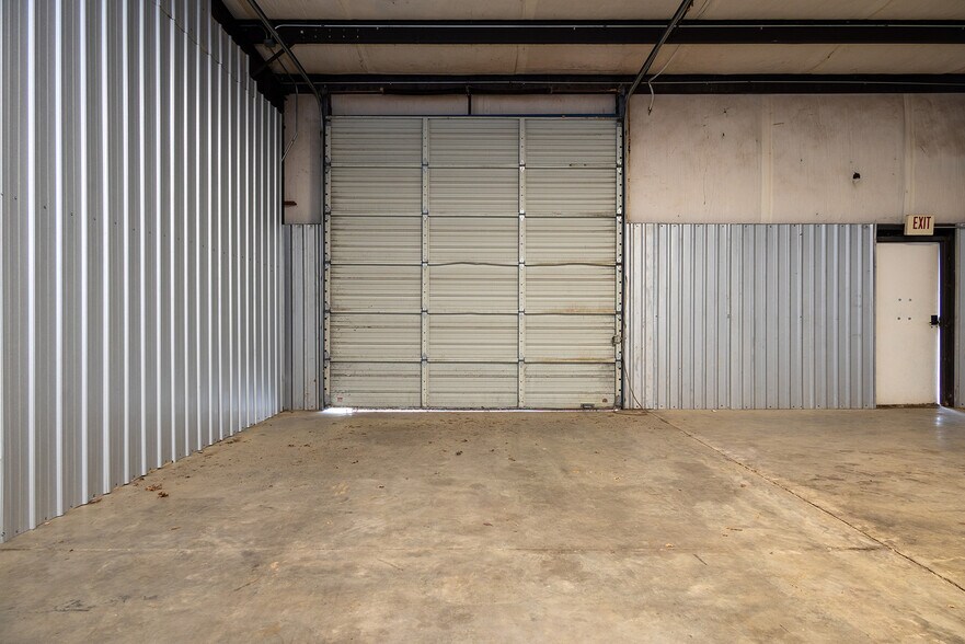 62 Industrial Park Cir, Benton, AR à louer - Photo du bâtiment - Image 2 de 10