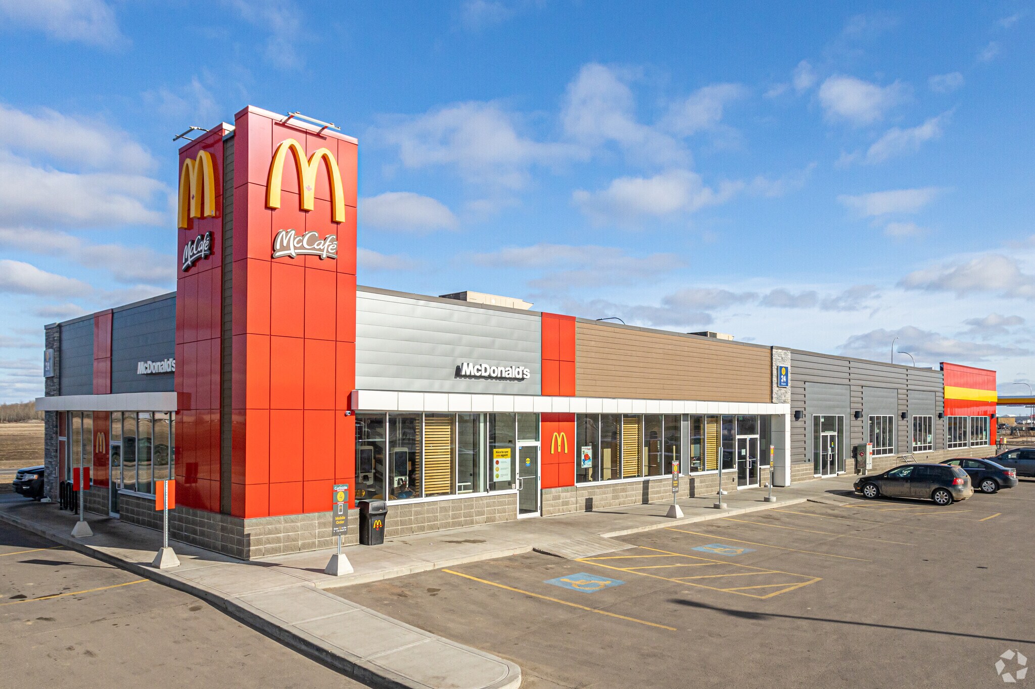 9154 100 St, Morinville, AB à vendre Photo du bâtiment- Image 1 de 1