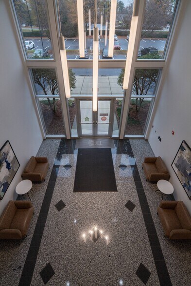 1616 E Millbrook Rd, Raleigh, NC à louer - Photo intérieure - Image 3 de 4