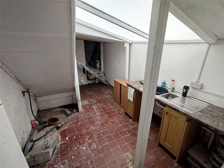 4 Nelson Rd, Leigh On Sea à louer - Photo du bâtiment - Image 3 de 14