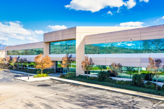 Plus de détails pour 18705 Madrone Pky, Morgan Hill, CA - Local d'activités à louer