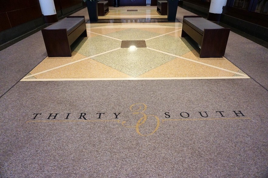 30 S Meridian St, Indianapolis, IN for lease - Interior Photo - Image 2 of 4