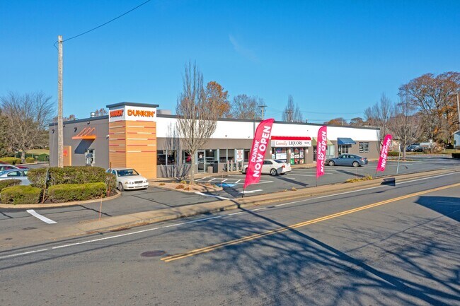 Plus de détails pour 32-44 Howland Rd, Fairhaven, MA - Commerce de détail à vendre