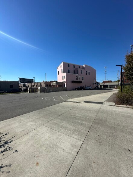 4024 Hamilton Ave, Cincinnati, OH à louer - Autre - Image 2 de 4