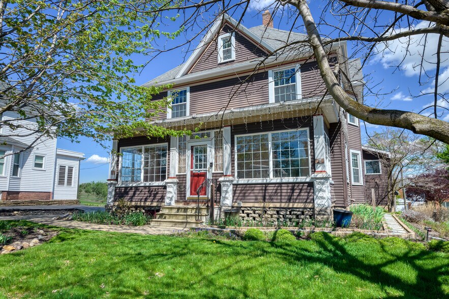832 S Main St, Canton, OH à vendre - Photo du bâtiment - Image 2 de 50
