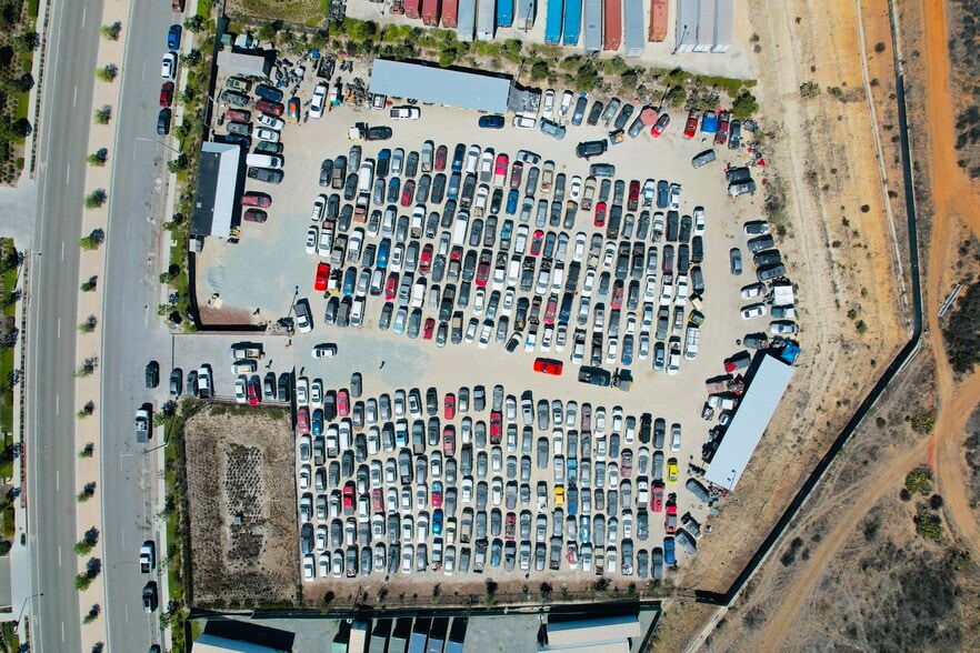 7680 Paseo De La Fuente, San Diego, CA à vendre - Photo du bâtiment - Image 2 de 3