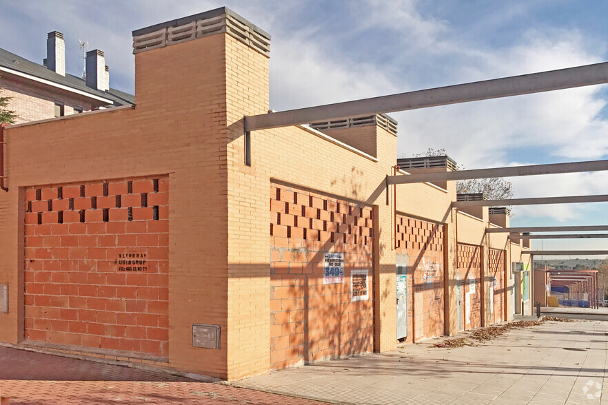 Avenida De Isabel De Farnesio, 804, Boadilla Del Monte, Madrid à louer - Photo principale - Image 1 de 3