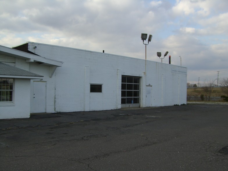 310 Swedesboro Ave, Gibbstown, NJ for lease - Building Photo - Image 3 of 6