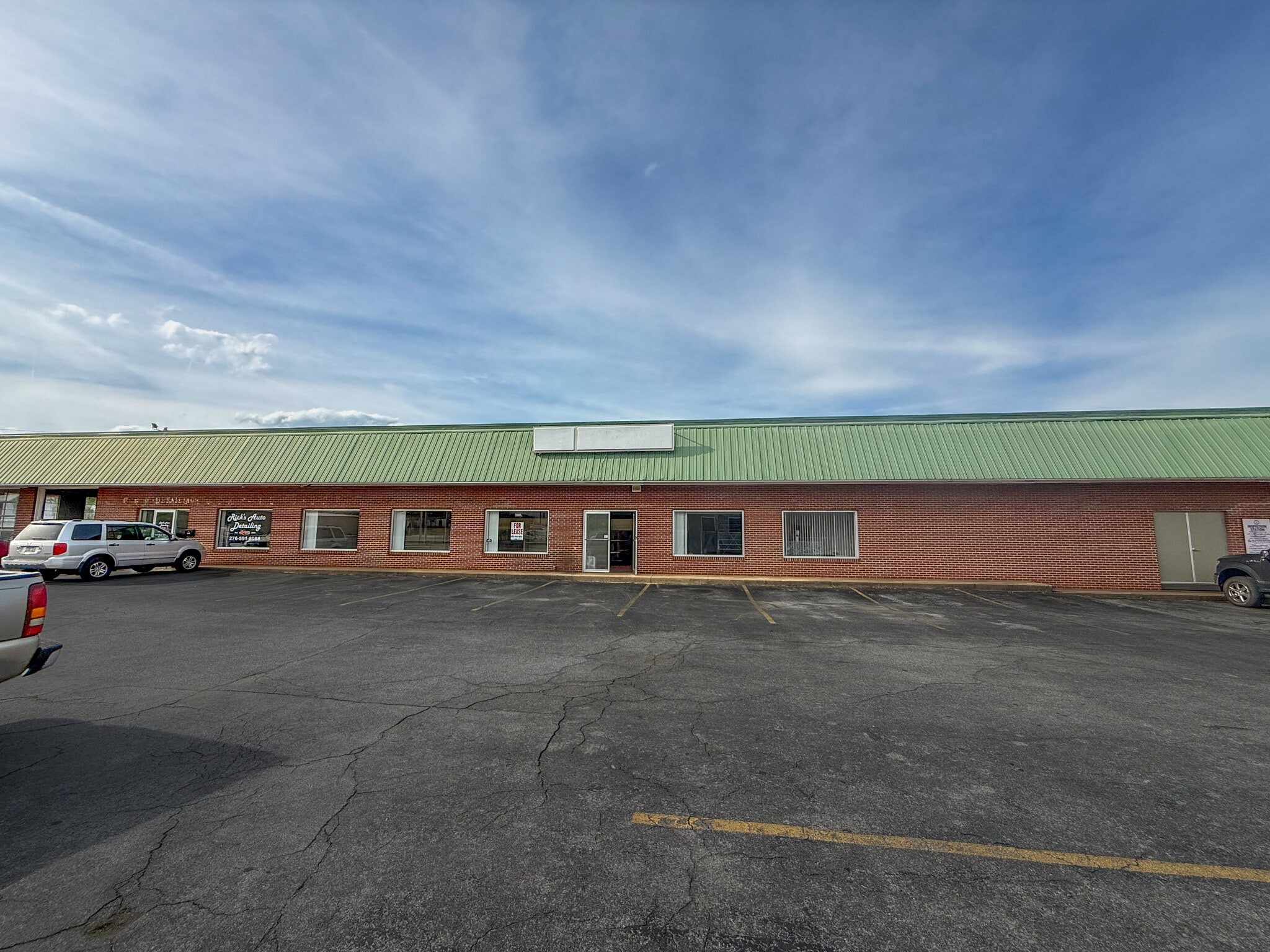 1315 W State St, Bristol, VA for lease Building Photo- Image 1 of 2