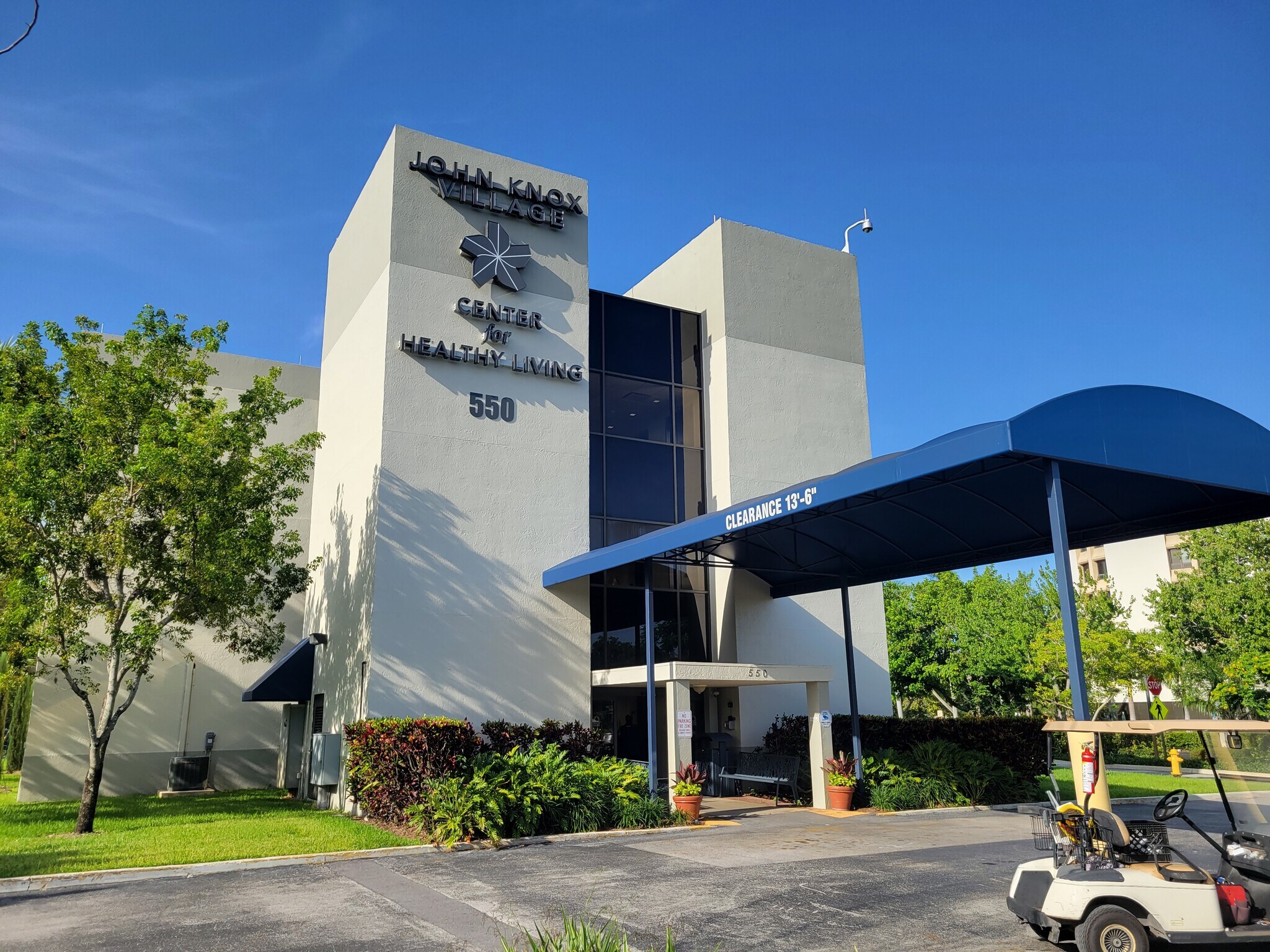 550 SW 3rd St, Pompano Beach, FL à louer Photo principale- Image 1 de 19