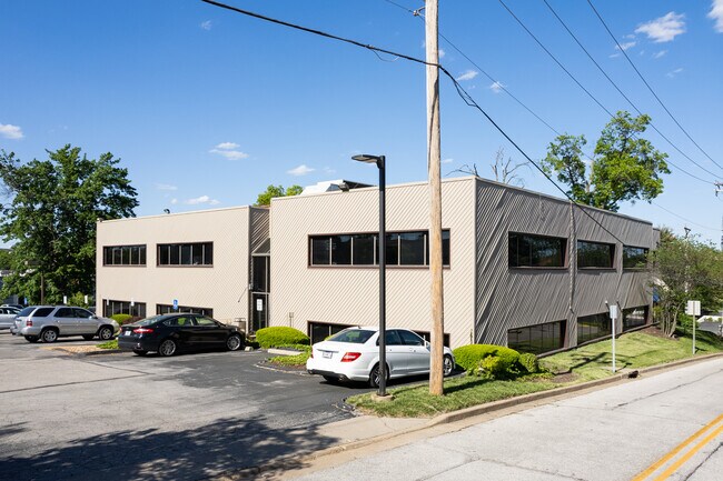 More details for 711 Old Ballas Rd, Creve Coeur, MO - Office for Sale