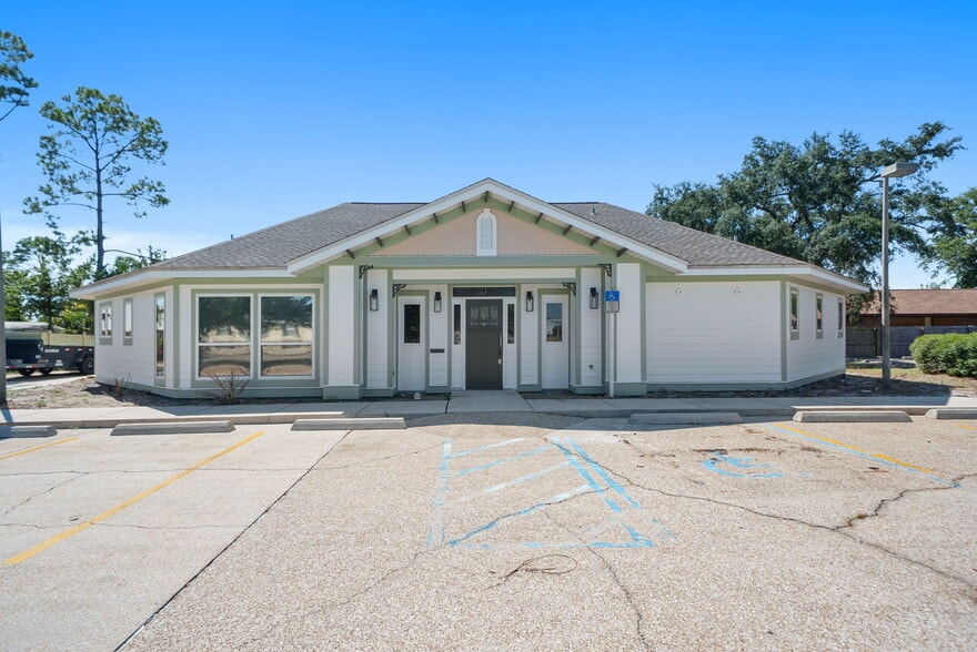 2567 Huntcliff Ln, Panama City, FL for lease - Building Photo - Image 1 of 8