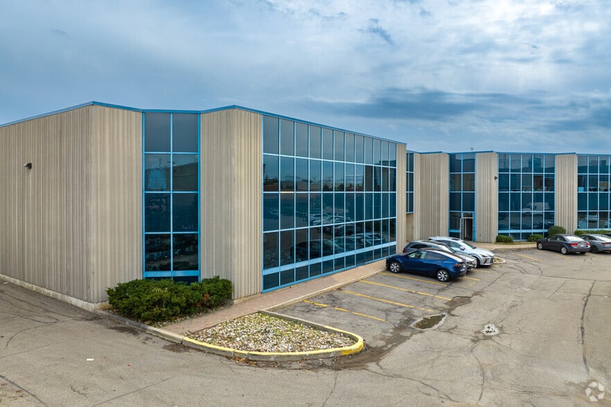 7299 E Danbro Cres, Mississauga, ON for lease - Building Photo - Image 1 of 3