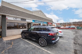 6-14 Elm St, Oakland, NJ for lease Building Photo- Image 2 of 2