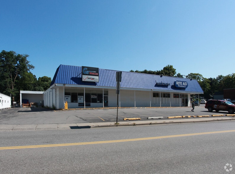 94 Chestnut St, Oneonta, NY for lease - Building Photo - Image 2 of 3