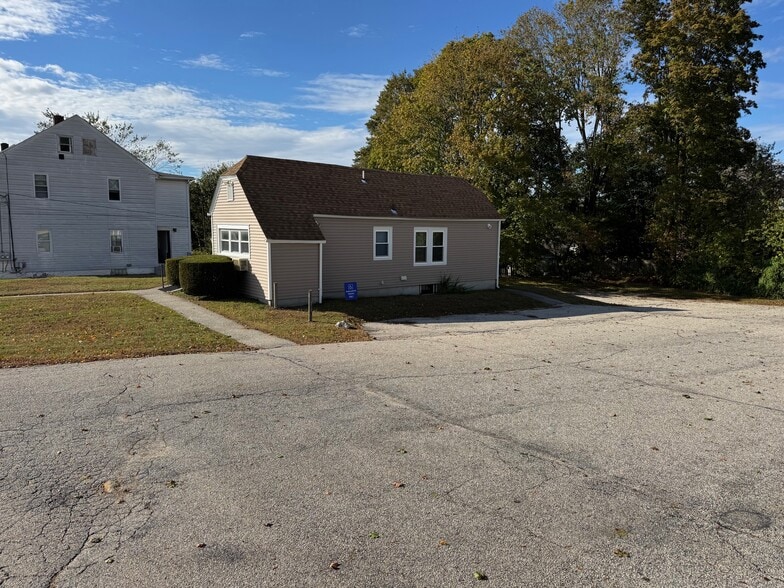 1567 Centerville Rd, Warwick, RI for sale - Building Photo - Image 3 of 13
