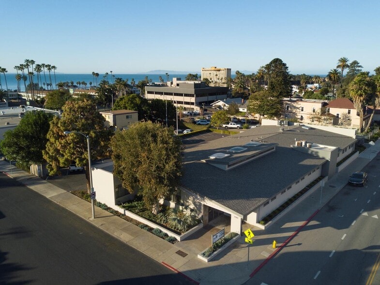 790 E Santa Clara St, Ventura, CA for lease - Building Photo - Image 2 of 14