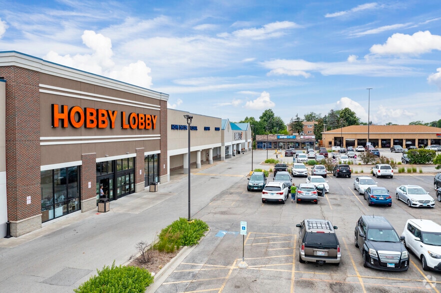 7225-7241 W Dempster St, Niles, IL for lease - Building Photo - Image 1 of 5