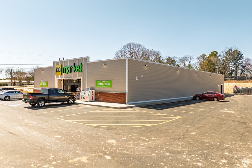 2431 N Fayetteville St, Asheboro, NC for sale - Building Photo - Image 2 of 4