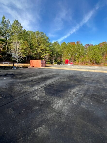 4907 Golden Pky, Buford, GA for lease - Building Photo - Image 2 of 31