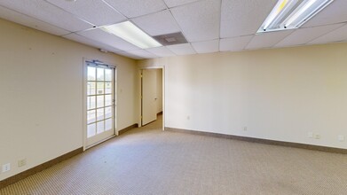 2209 N Padre Island Dr, Corpus Christi, TX for lease Interior Photo- Image 2 of 16