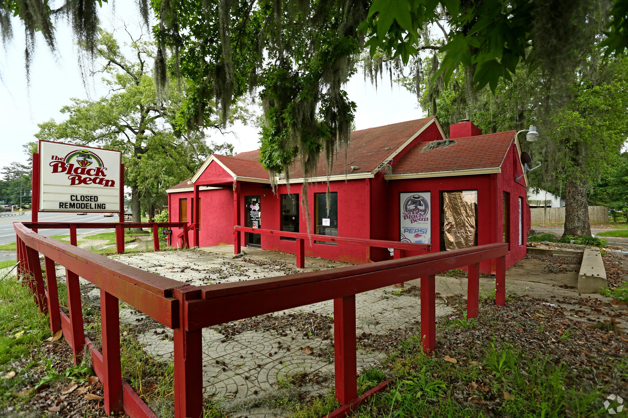 2205 Apalachee Pky, Tallahassee, FL for sale Primary Photo- Image 1 of 23