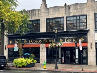 Plus de détails pour 165 Mamaroneck Ave, White Plains, NY - Commerce de détail à louer