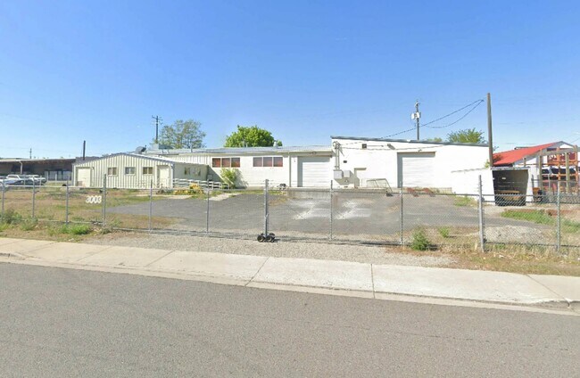Plus de détails pour 3003 E Courtland Ave, Spokane, WA - Industriel à louer