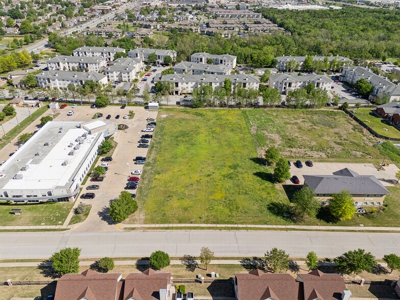 9715 E 79th St, Tulsa, OK à vendre - Photo du bâtiment - Image 1 de 14