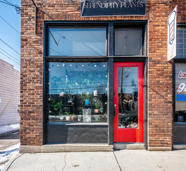 2614 Shelby St, Indianapolis, IN à louer - Photo du bâtiment - Image 2 de 14