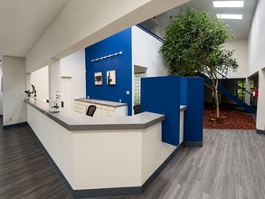1721 Cimarron Trl, Hurst, TX for sale Interior Photo- Image 1 of 4