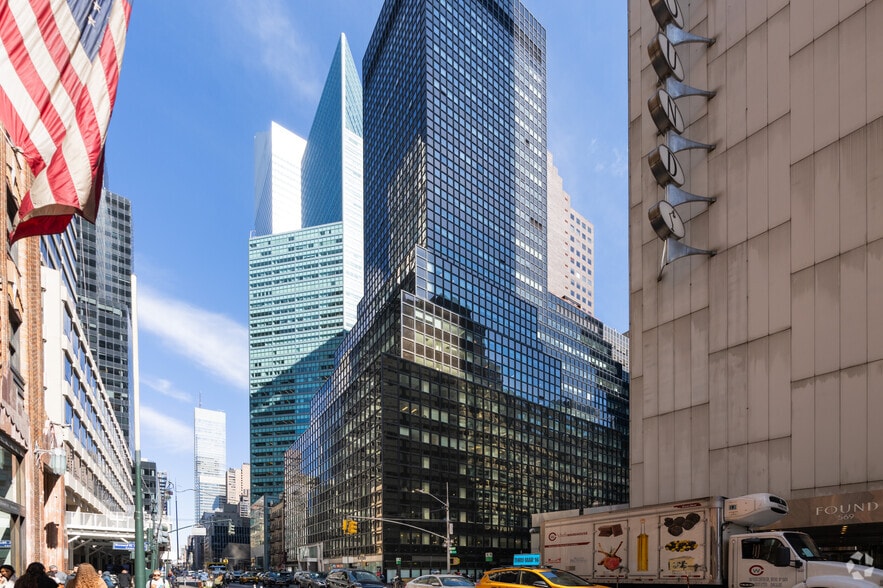 575 Lexington Ave, New York, NY for lease - Building Photo - Image 2 of 21