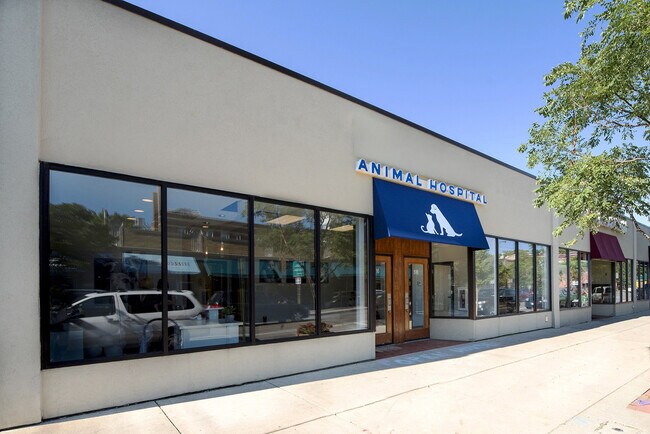 Plus de détails pour 516-530 Dempster St, Evanston, IL - Médical à louer