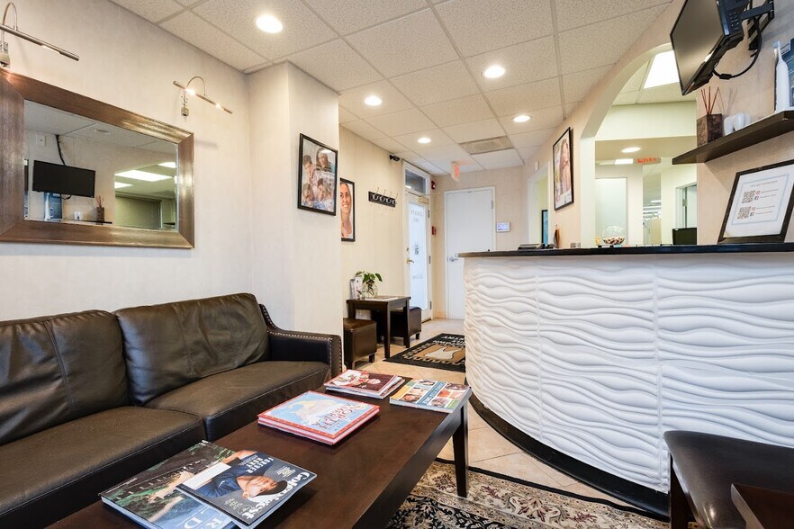 4400 MacArthur Blvd NW, Washington, DC à vendre - Photo intérieure - Image 3 de 74