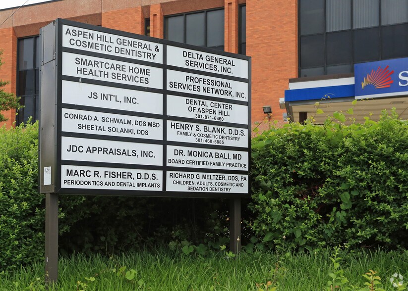 13975 Connecticut Ave, Silver Spring, MD à louer - Photo du bâtiment - Image 2 de 4