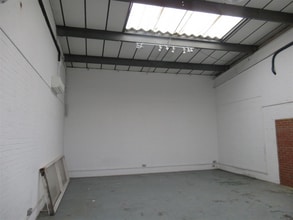 59 Weir Rd, Londres à louer Photo intérieure- Image 2 de 3